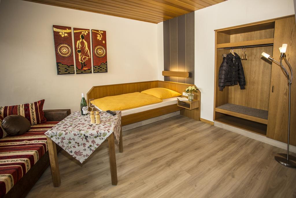 Appartement Boardinghouse Remchingen Baan Arun Extérieur photo